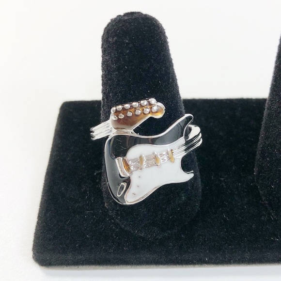 Posherpooch Jewelry - Guitar 🎸 Wrap Ring Unisex NWT Thumb Size 8